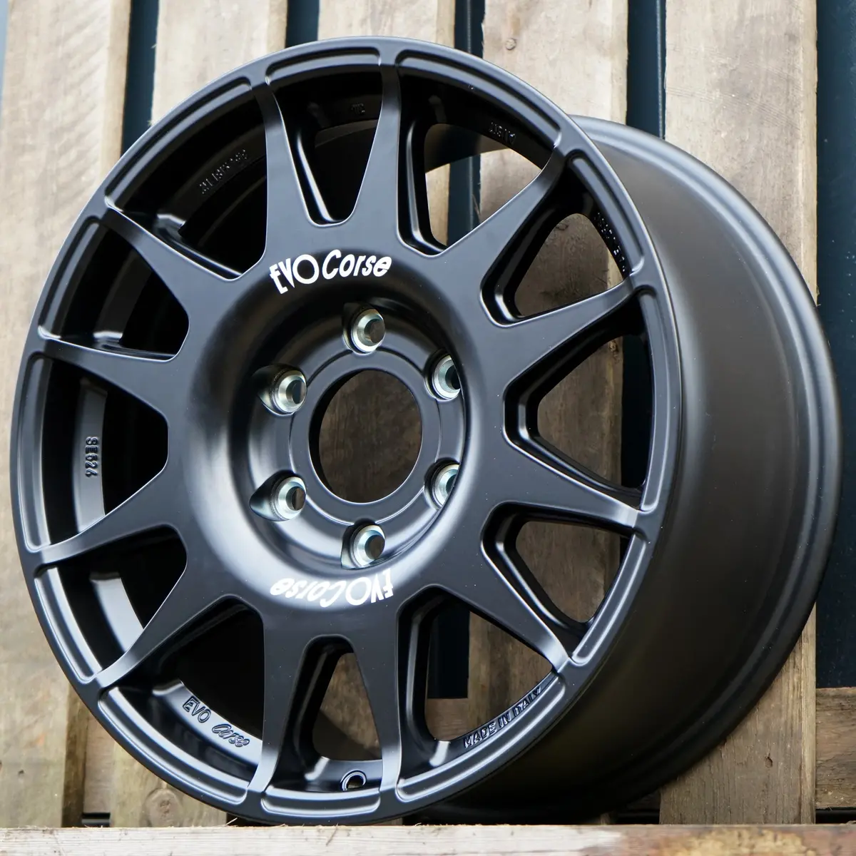 Evo Corse Dakarzero 18” Wheels - 6X130pcd 1
