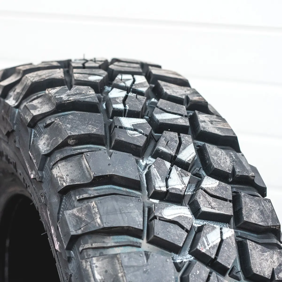 Bf Goodrich Mud-Terrain T/A Km3 15" Tyre Package For Suzuki Jimny (2018+) 2