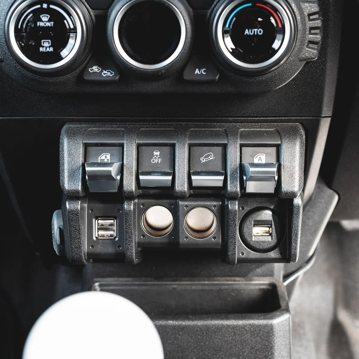 Power Supply Adapter For Suzuki Jimny (2018+) 1