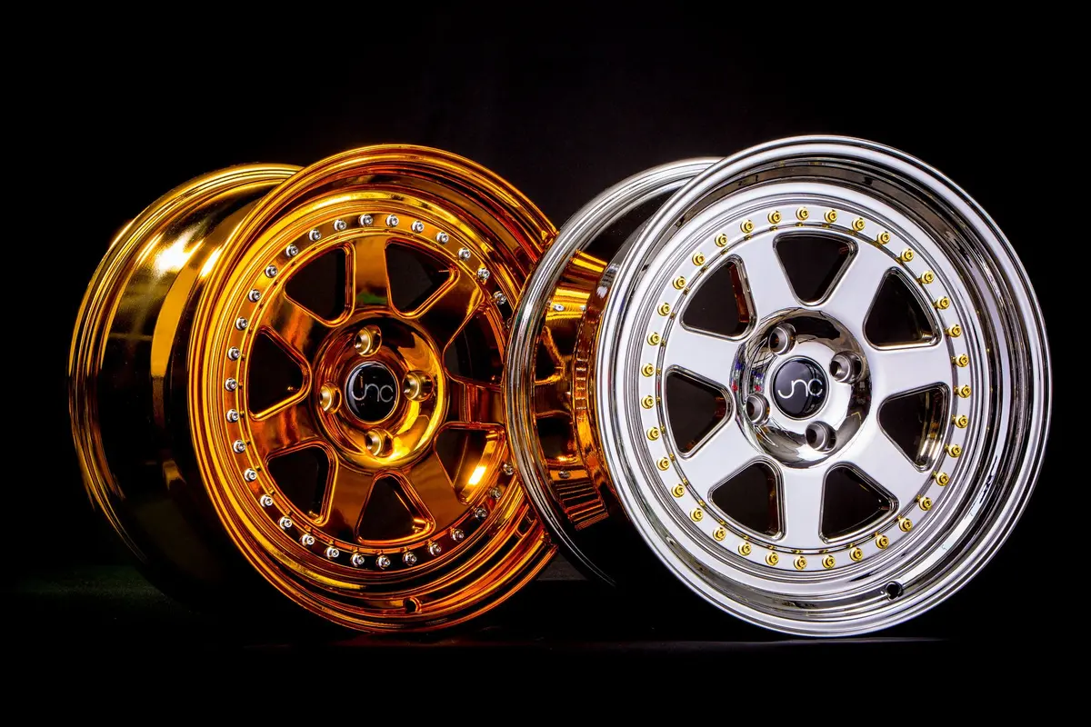 Jnc048 White W/ Gold Rivets 4