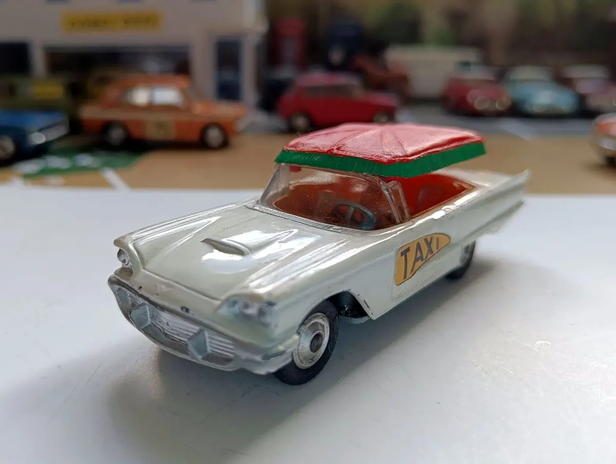 430 Ford Thunderbird Bermuda Taxi 2
