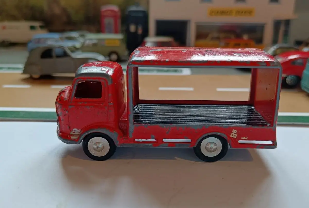 M455 Karrier Bantam Cws *Pre-Corgi Model* (1) 1