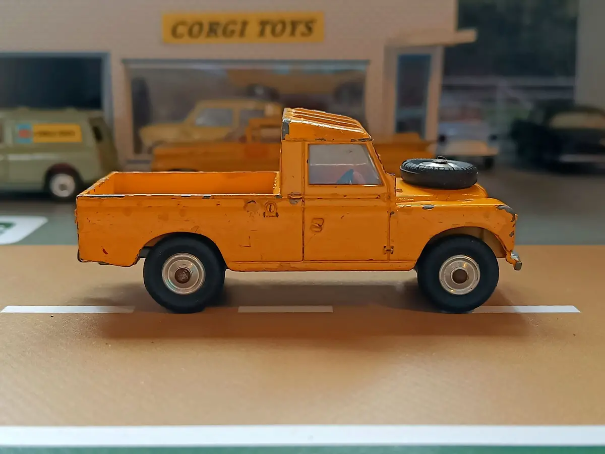 406S Land Rover (6) 1