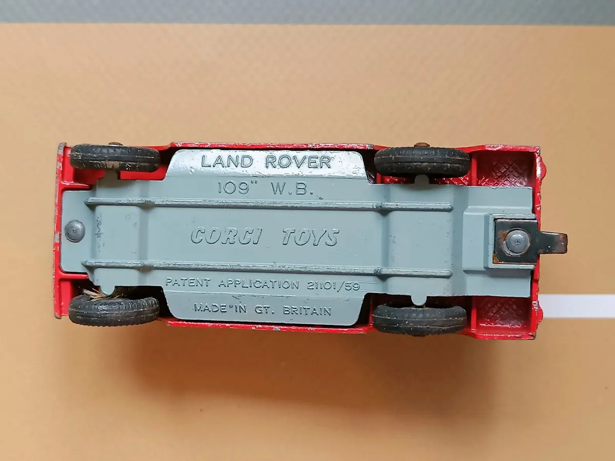 438 Land Rover Chipperfields Circus 2