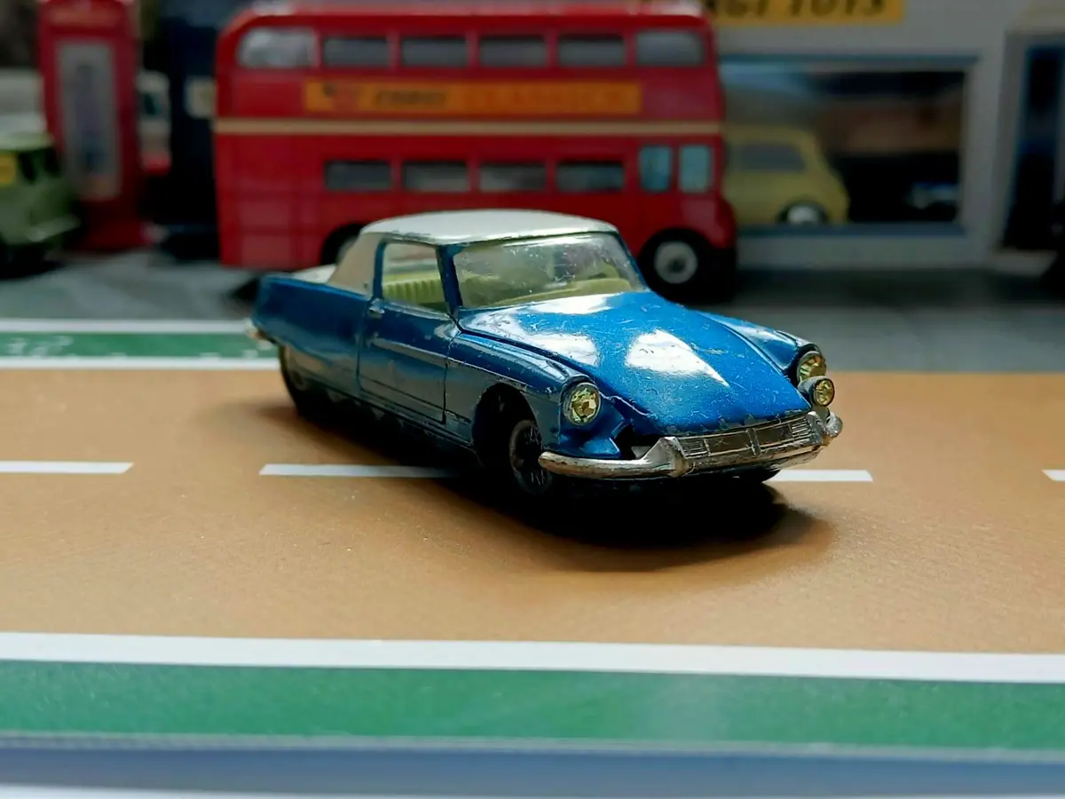 259 Citroen 'Le Dandy' Coupé 2