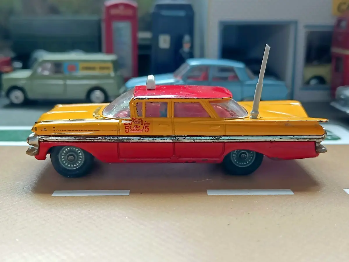 480 Chevrolet Taxi *With Cast Wheels* 1