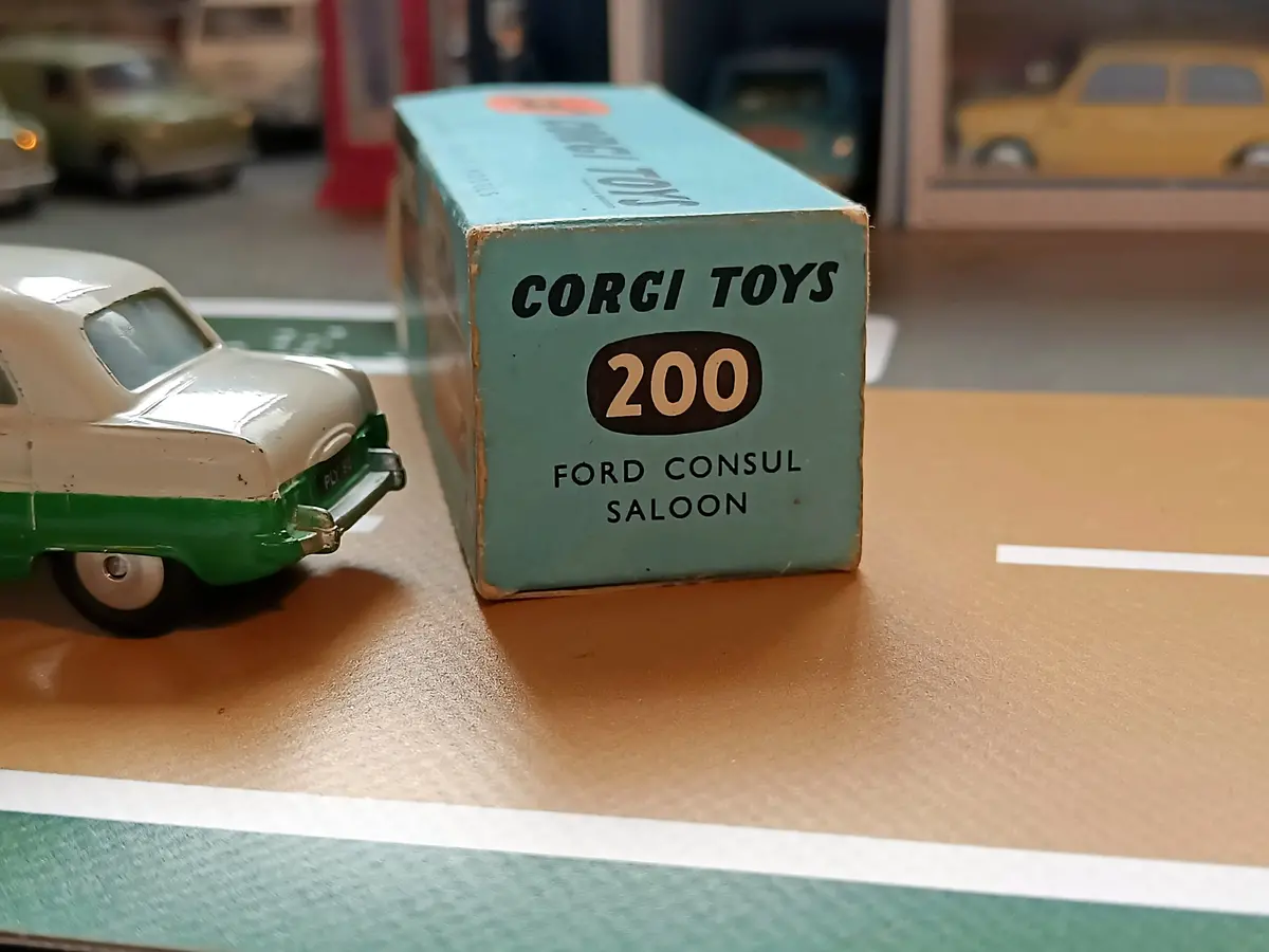 200 Ford Consul Late Edition *With Original Box* 1