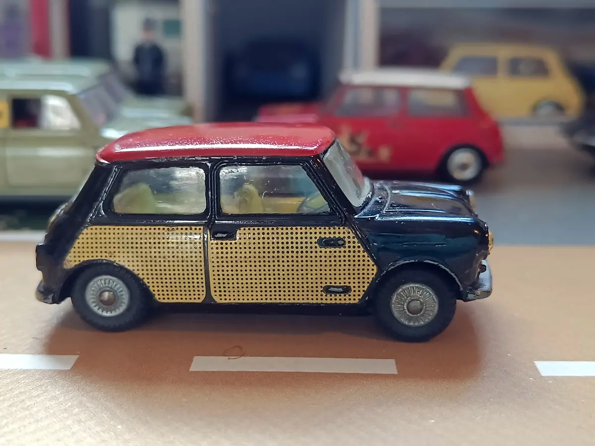 249 Morris Mini-Cooper With Wickerwork Type Ii 1