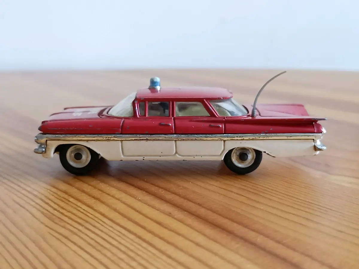 482 Chevrolet Impala Fire Chief *Early Edition* 1