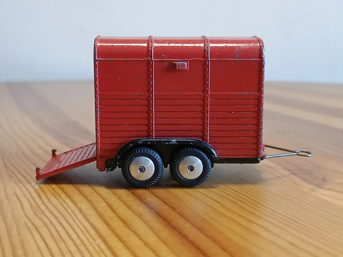 102 Rice Pony Trailer In Red 1