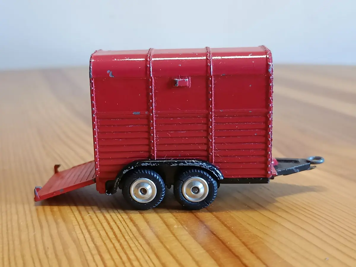 102 Rice Pony Trailer In Red Scarce Later Edition (1) 1