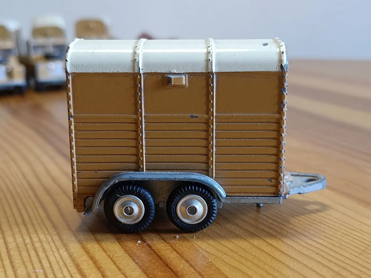 102 Rice Pony Trailer In Fawn And Silver 1