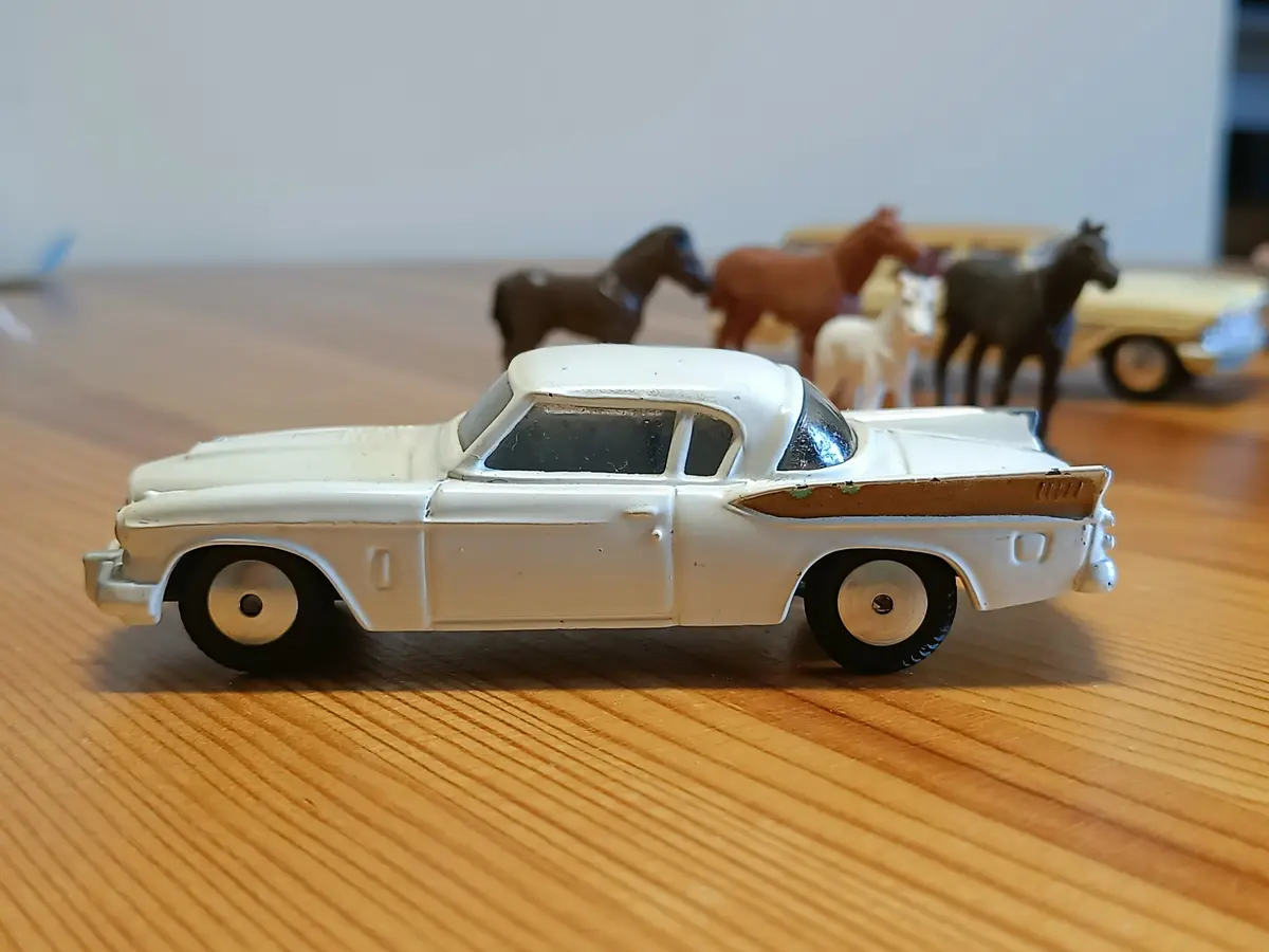 211 Studebaker Golden Hawk *Rare Edition* 1
