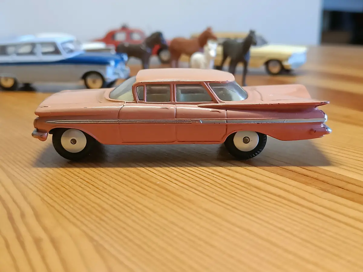 220 Chevrolet Impala 1