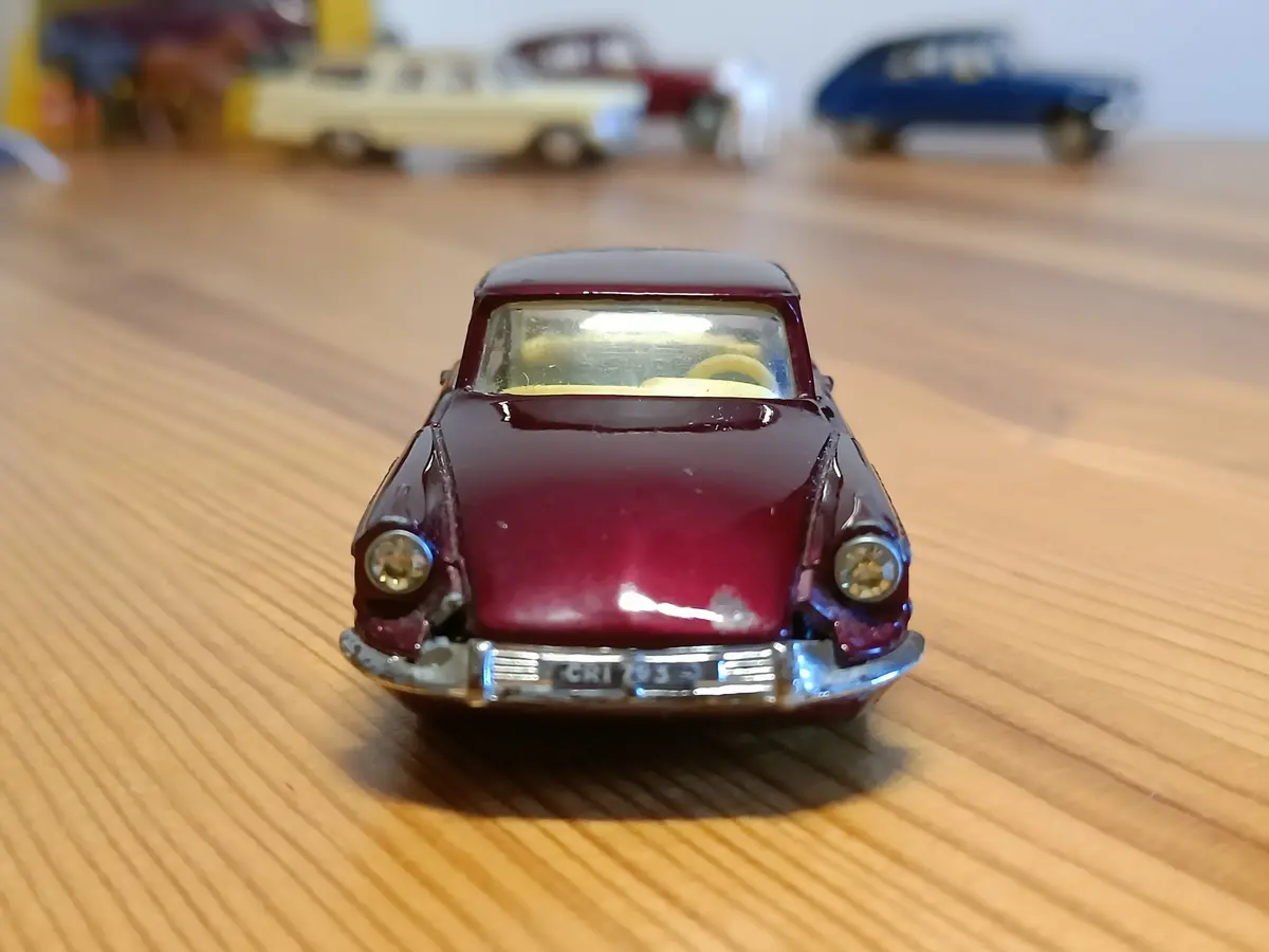 259 Citroen 'Le Dandy' Coupé In Maroon 1