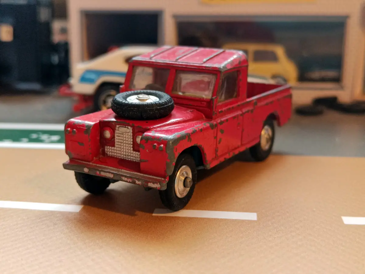 438 Land Rover Chipperfields Circus 1 2