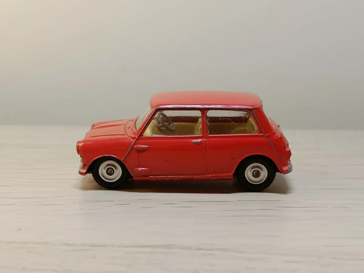 225 Austin Seven Red With Fixed Shaped Wheels 1