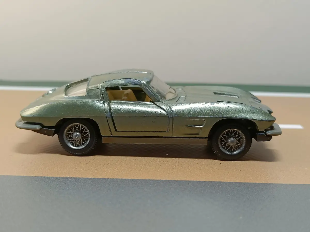 310 Chevrolet Sting Ray In Light Metallic Green (Auto-Pilen Copy) 1