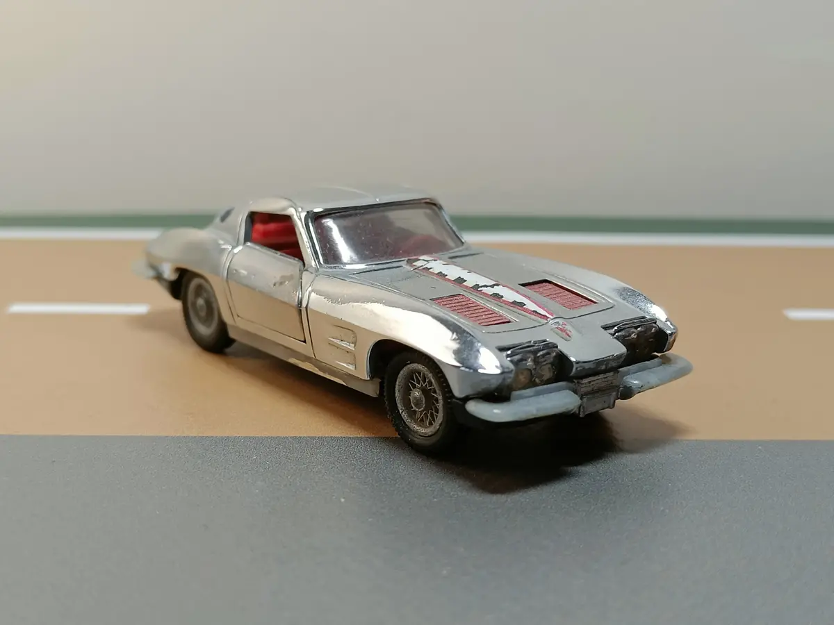 310 Chevrolet Sting Ray Silver-Plated (Auto-Pilen Copy) 2