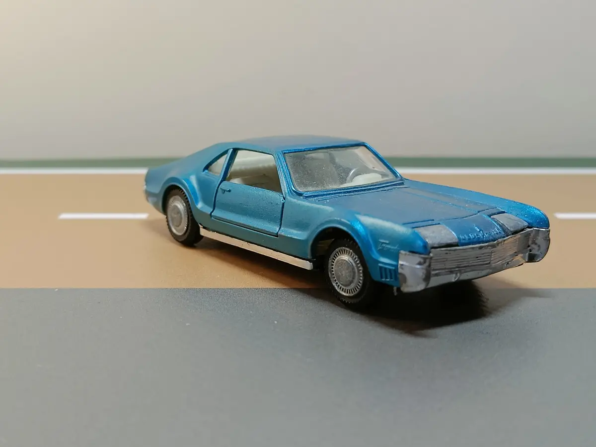264 Oldsmobile Toronado In Blue (Auto-Pilen Copy) 2