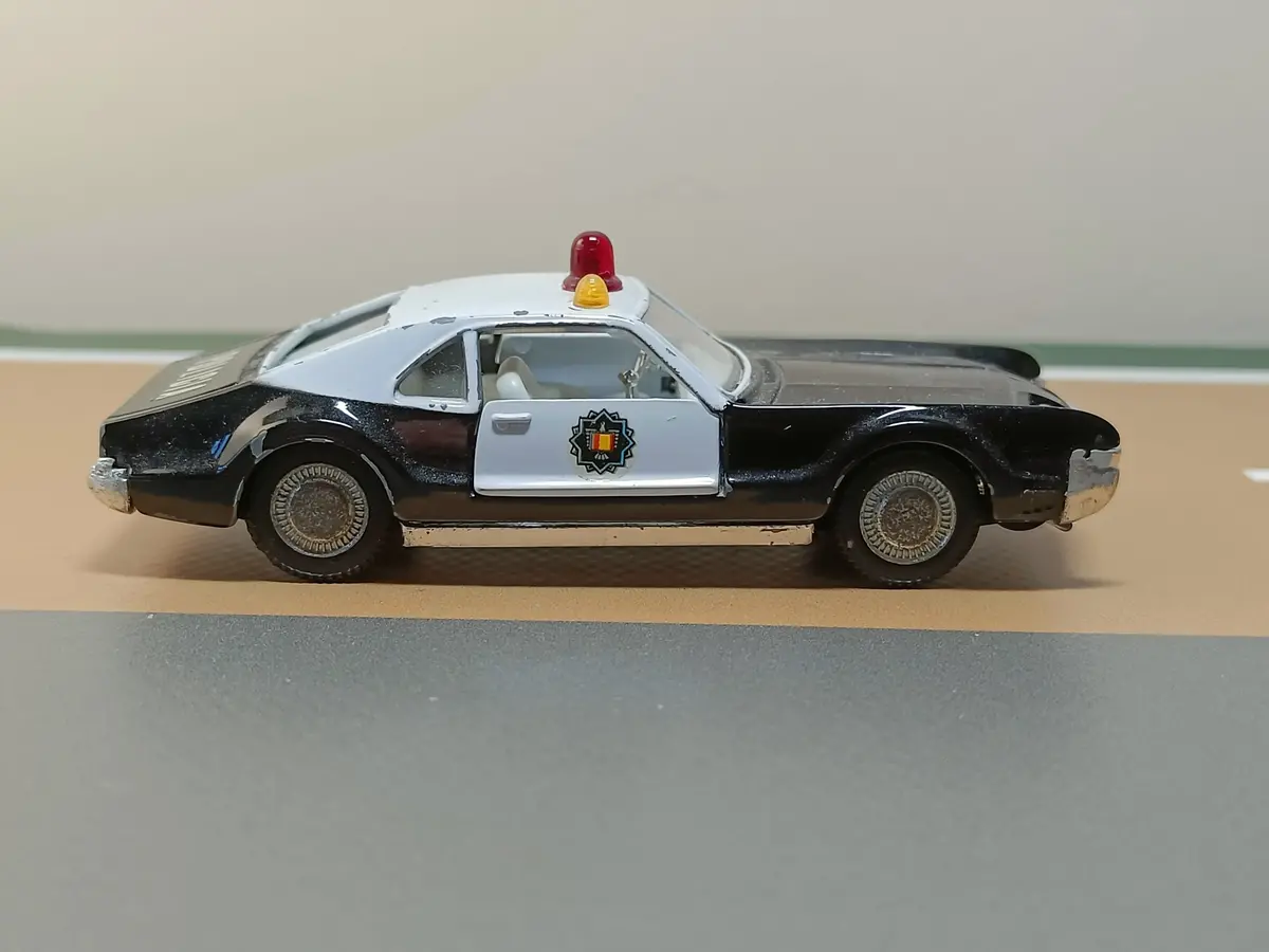 264 Oldsmobile Toronado Police Patrol (Auto-Pilen Copy) 1