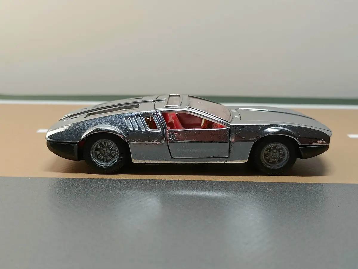 271 Ghia Mangusta 5000 De Tomaso (Auto-Pilen Copy) 1