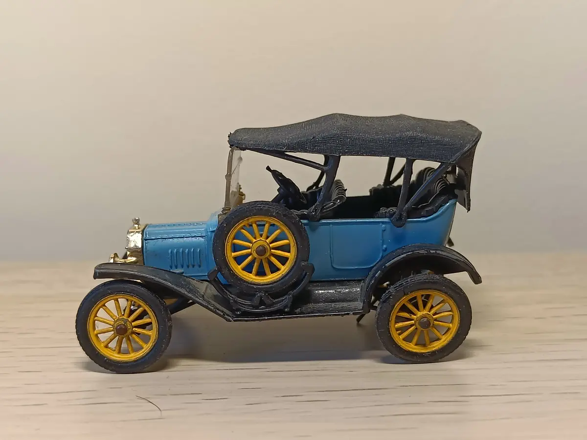 9013 Ford 1915 Model T 1
