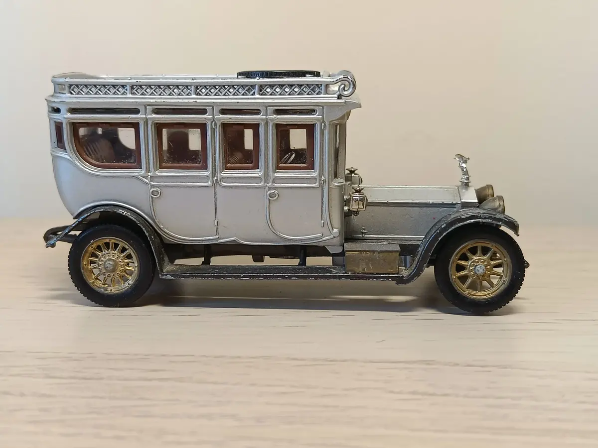 9041 1912 Rolls Royce Silver Ghost With Gold Wheels 1