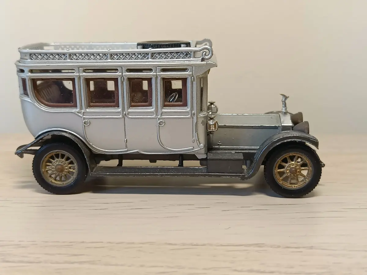 9041 1912 Rolls Royce Silver Ghost With Gold Wheels (4) 1