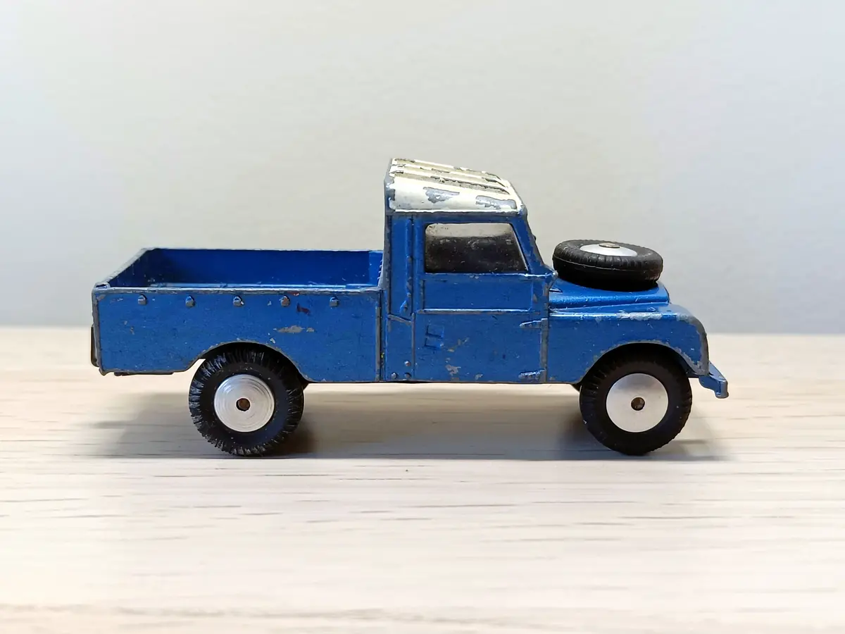406 Land Rover *Scarce Edition* 1
