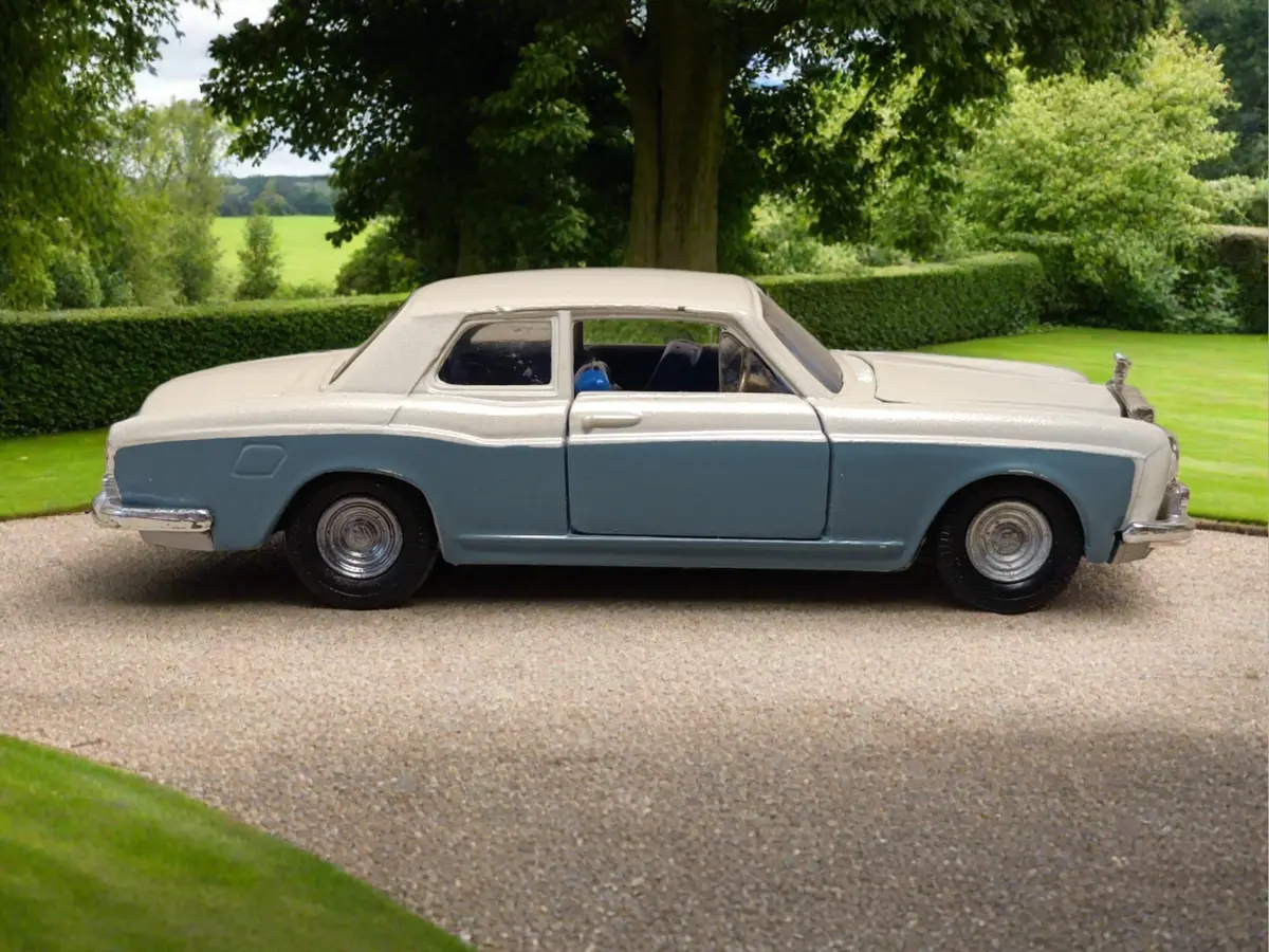 273 Rolls Royce Silver Shadow (1) 1