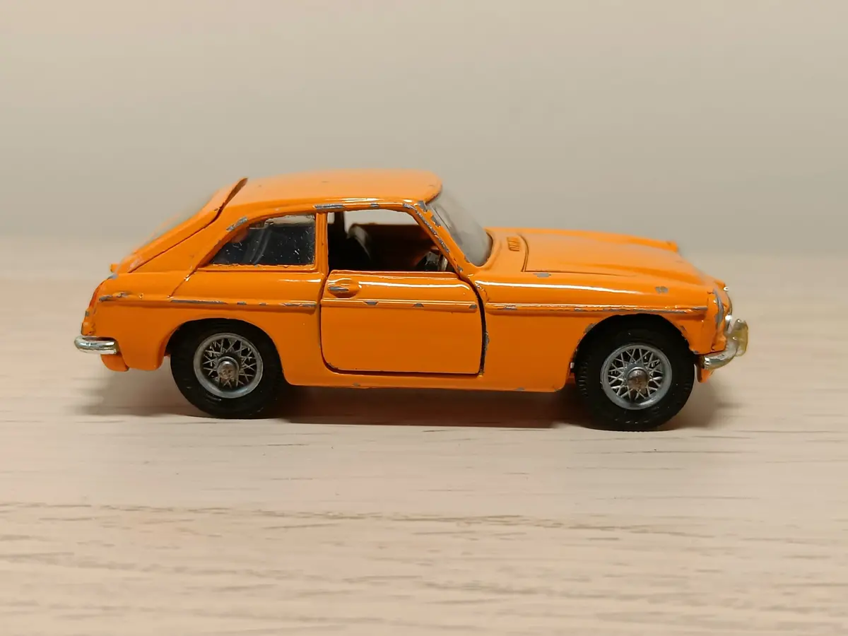 345 Mgc Gt In Orange (1) 1