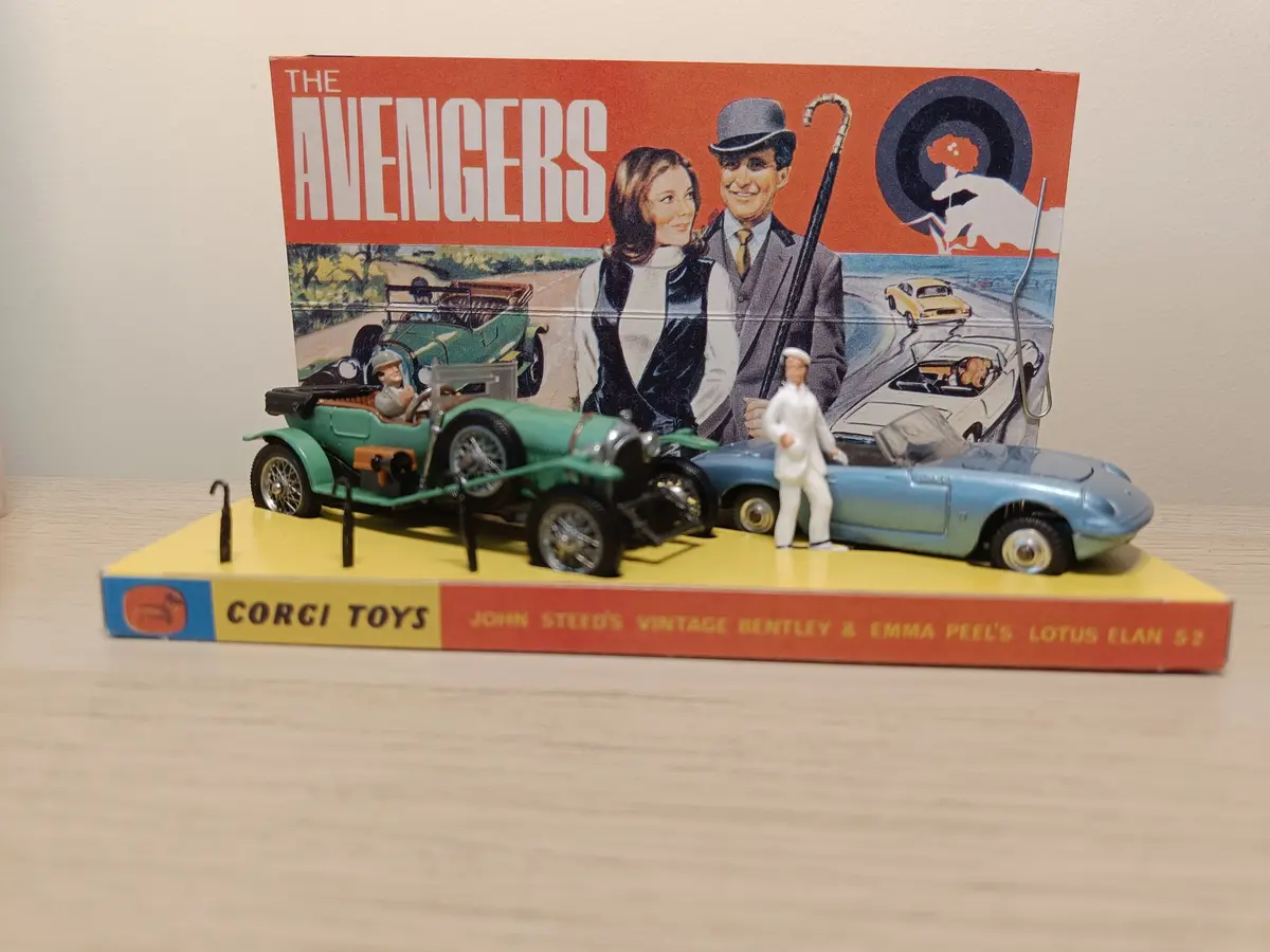 Gift Set 40 The Avengers (Adapted) 1