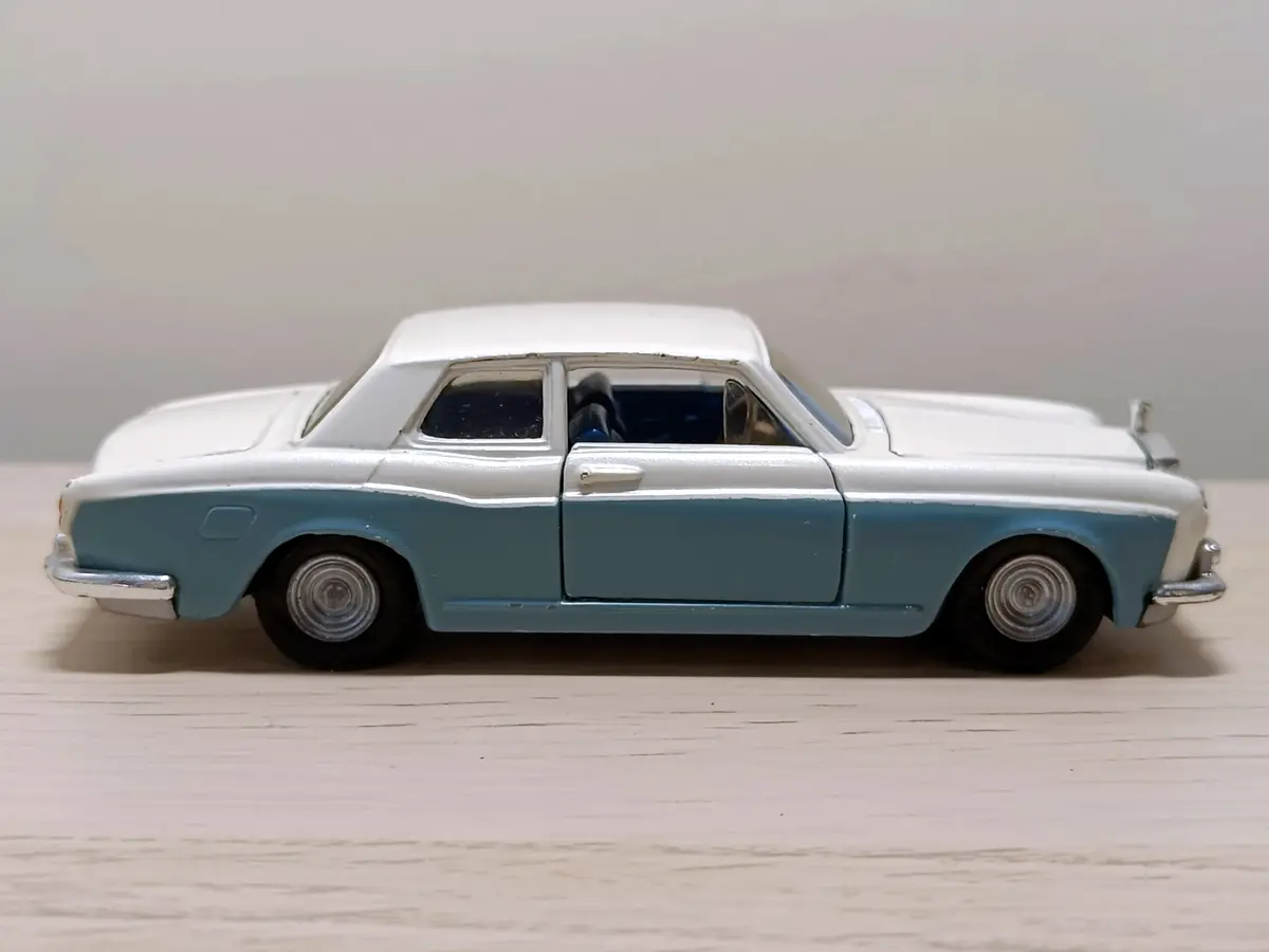 273 Rolls Royce Silver Shadow (2) 1