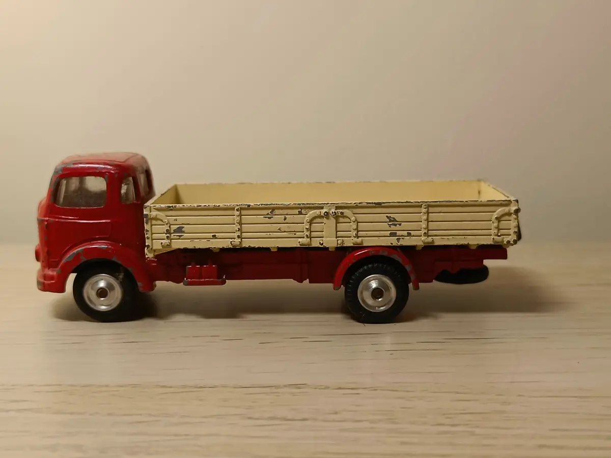 452 Commer 5T Dropside Lorry 1