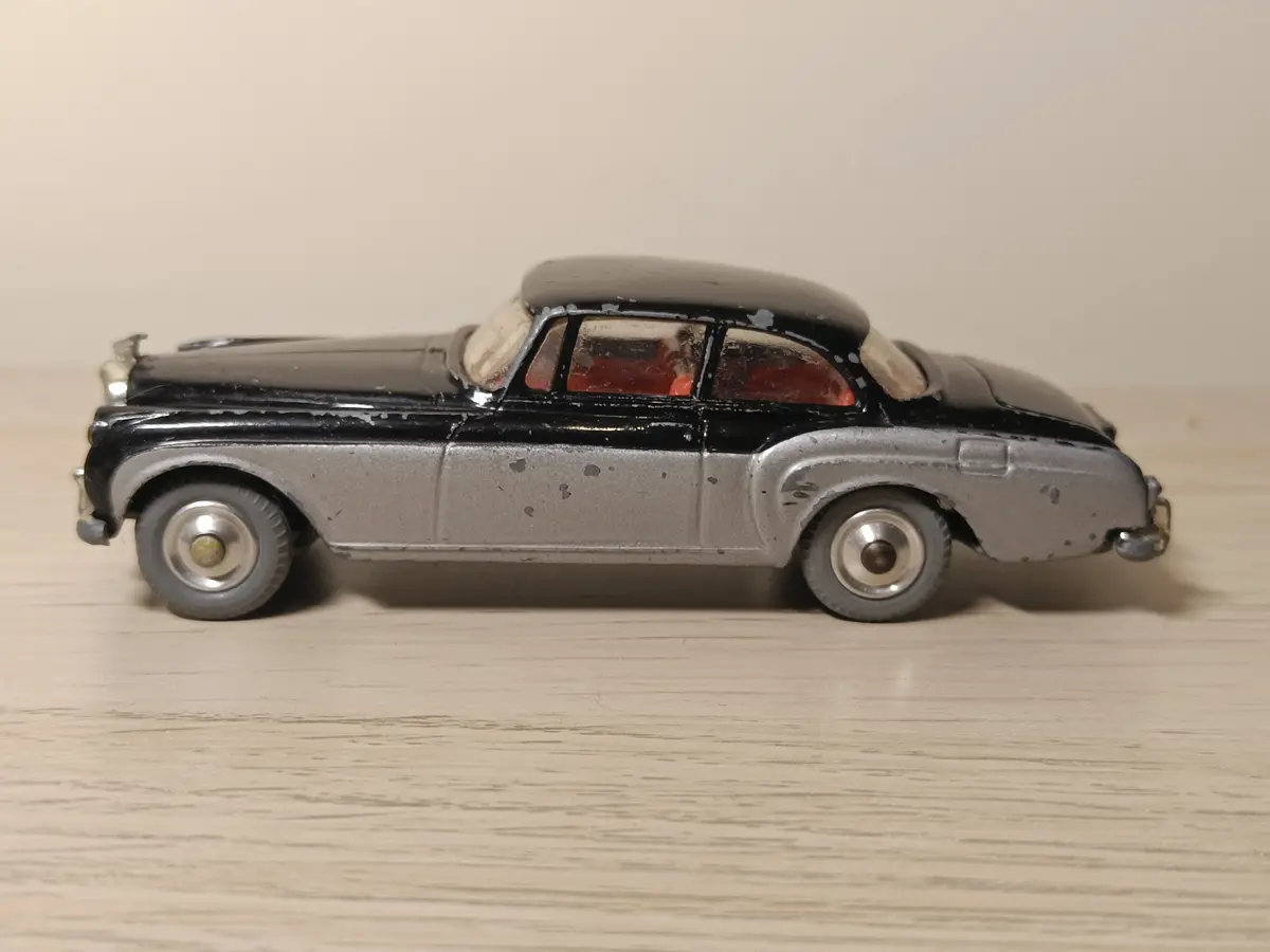 224 Bentley Continental In Black Over Silver 1
