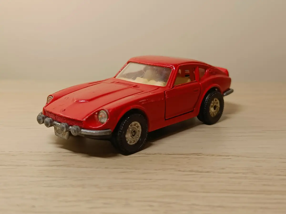 394 Datsun 240Z (Later Edition) 2