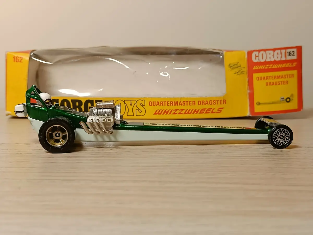 162 Quartermaster Dragster 1