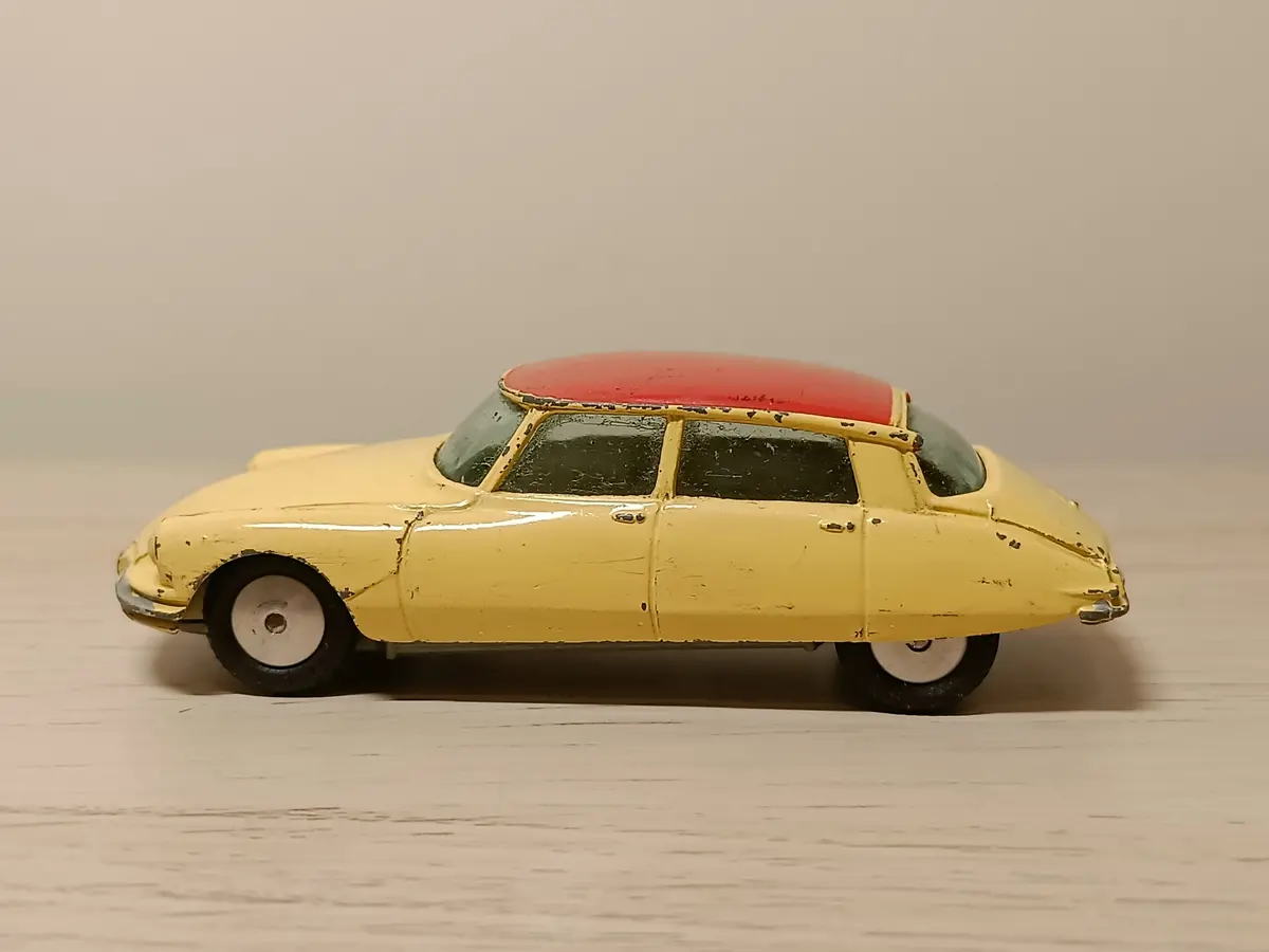 210 Citroen Ds19 1