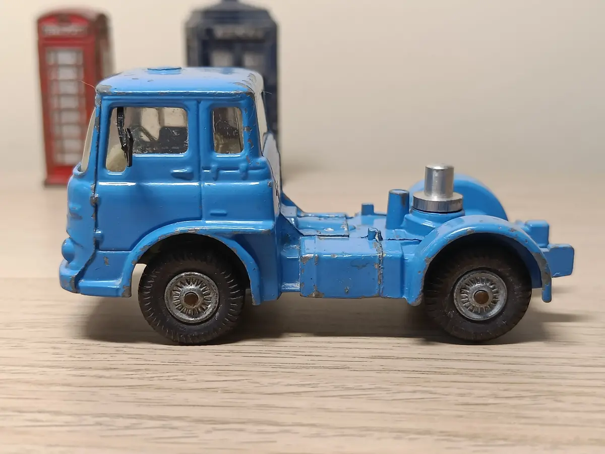 1131 / Gs27 Bedford Tk Carrimore Machinery Carrier 1