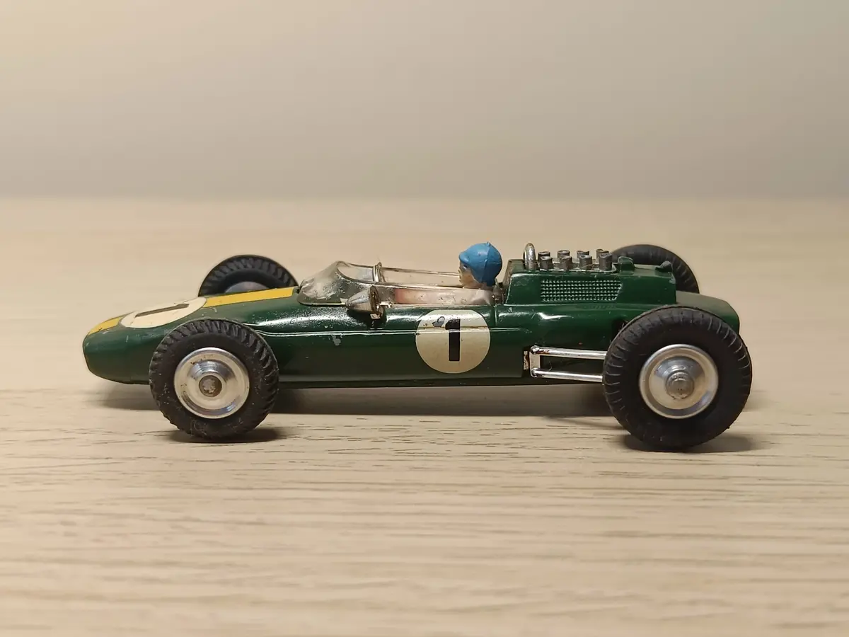 155 Lotus F1 Racing Car 1