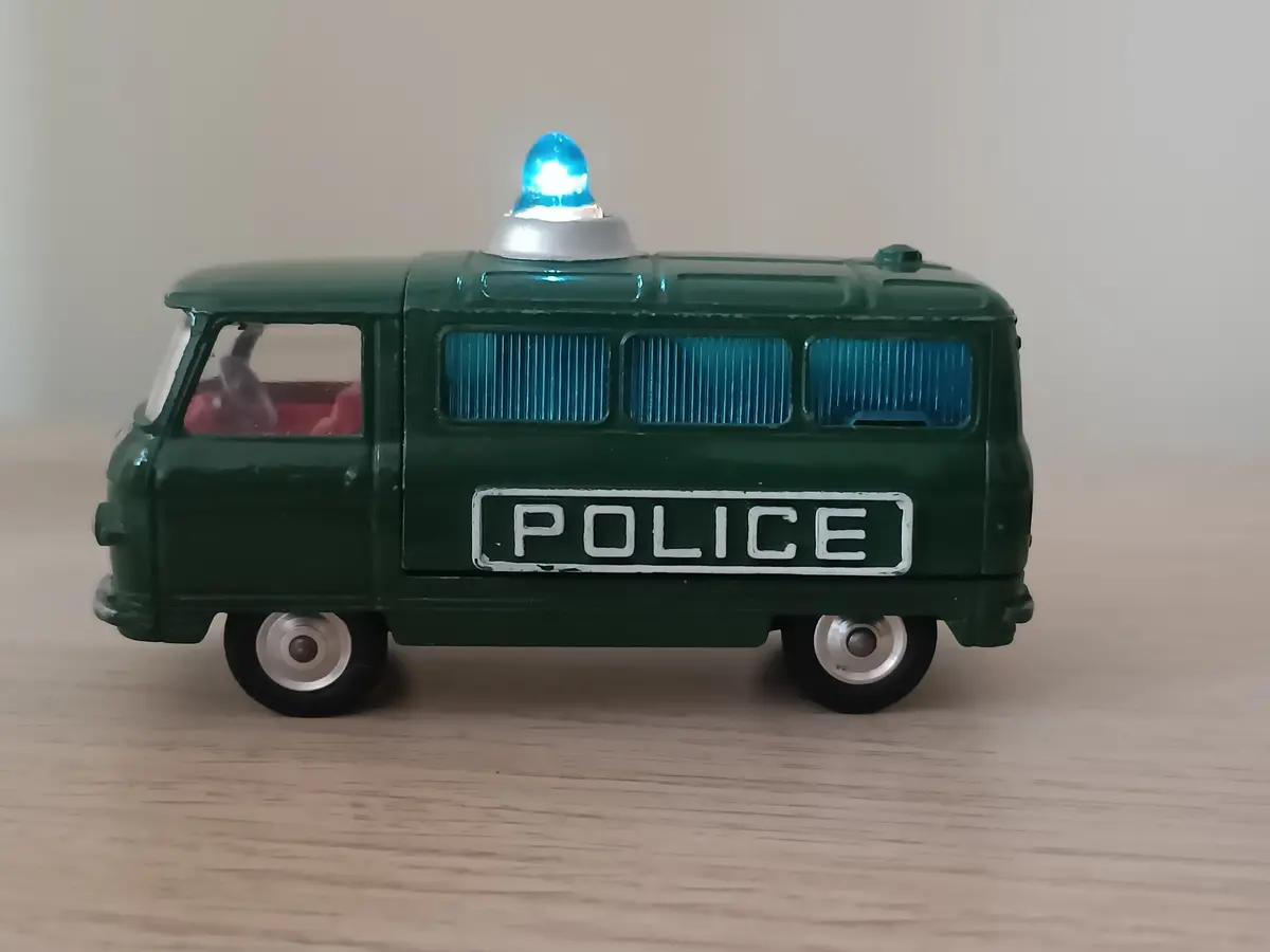 464 Commer Police Van *Scarce Export Edition* 1