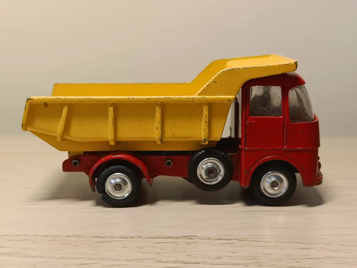 458 Erf Earth Dumper Truck With Original Box 1