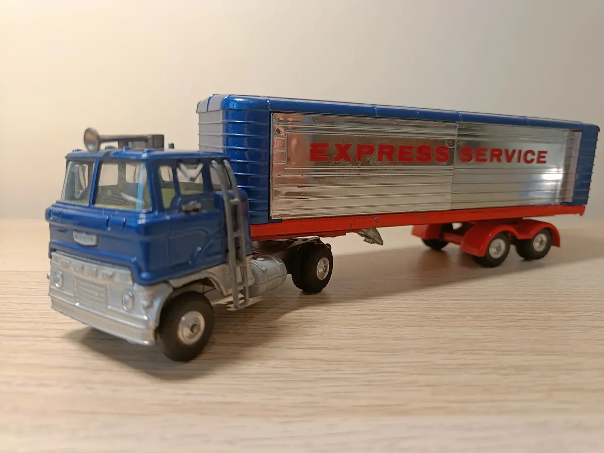 1137 Ford Truck And Trailer 'Express Service' 1