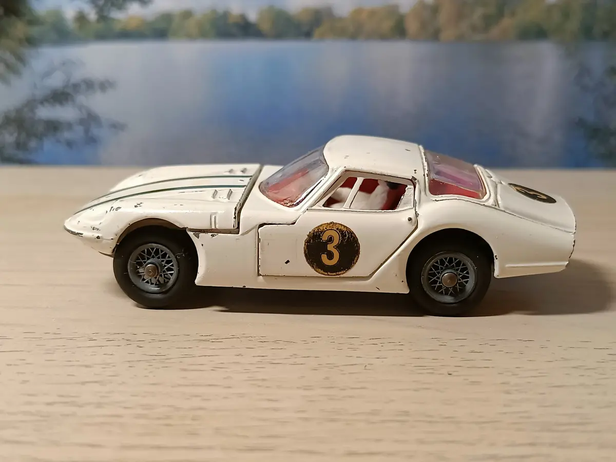 324 Marcos 1800Gt 1