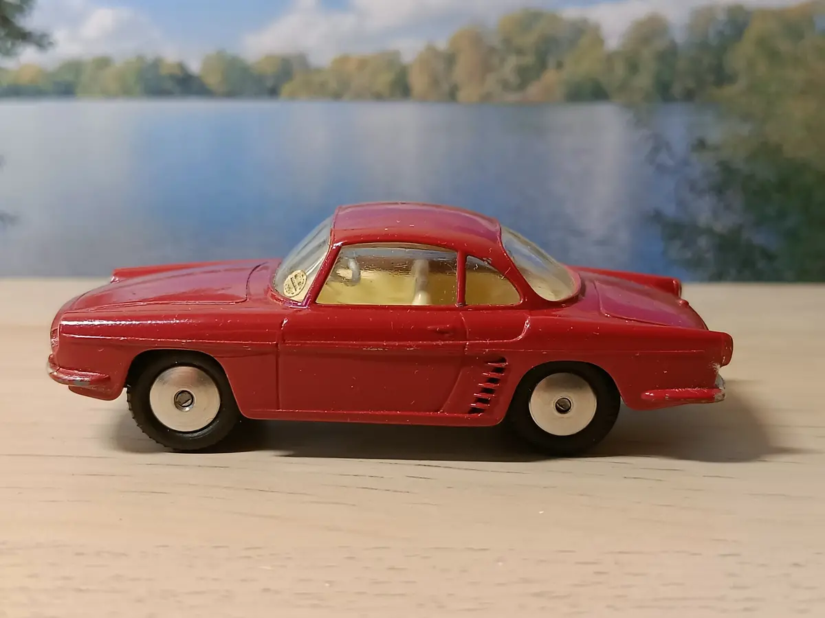 222 Renault Floride In Maroon 1