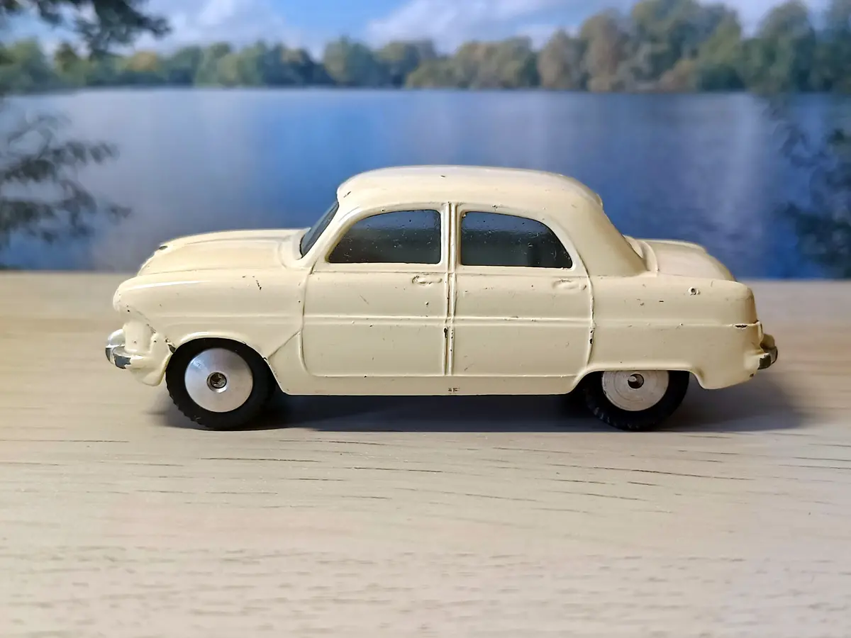 200 Ford Consul In Cream 1