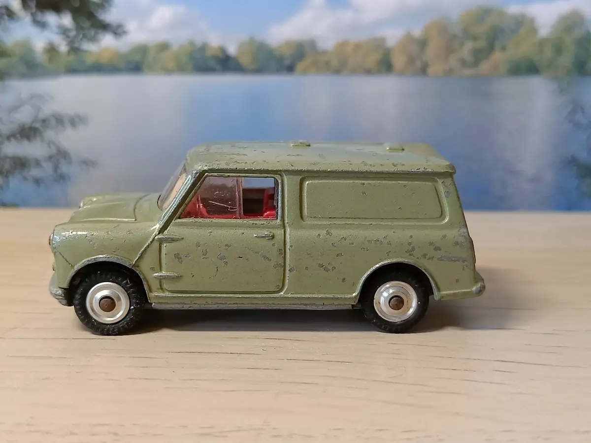 450 Austin Minivan With Countryman Grille 1