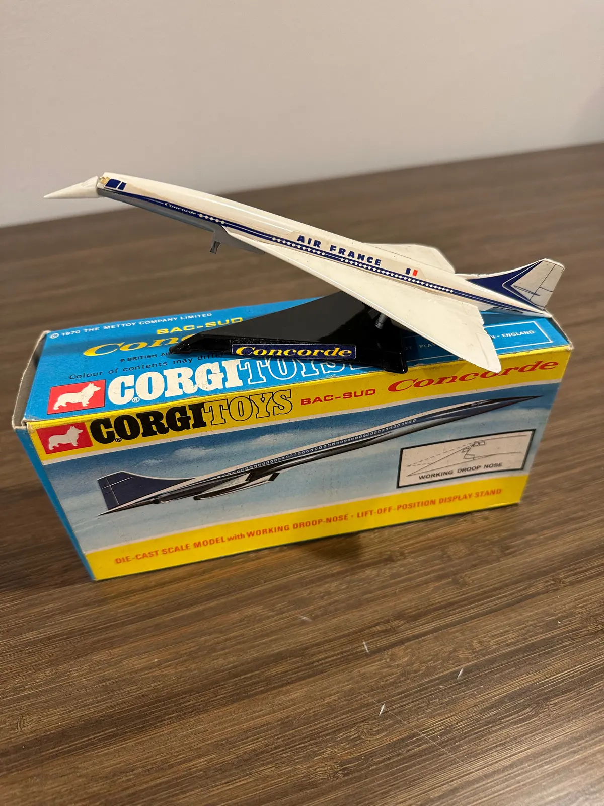 Corgi Toys 650 Bac Concorde In Air France Livery 1
