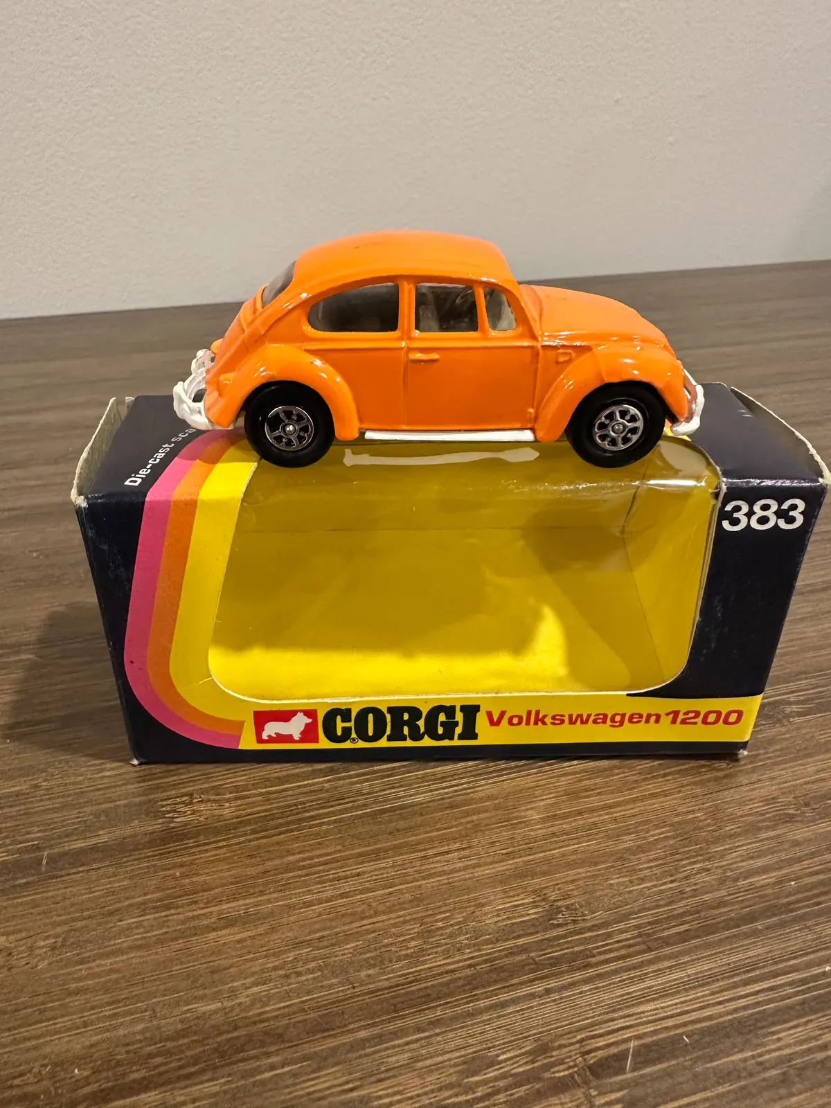 Corgi Toys 383 Volkswagen 1200 With Original Box 1